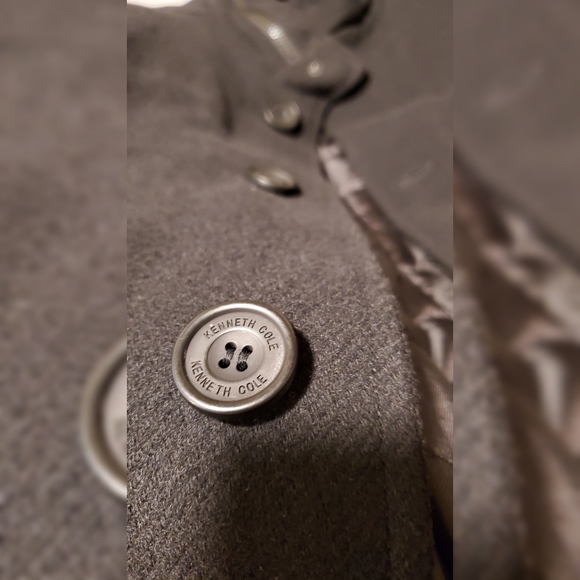 KENNETH COLE coat - Picture 4 of 4